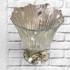 RARE FIND ~ VINTAGE 50’s Eduardian Footed Clear Glass Vase with tiny dotes.